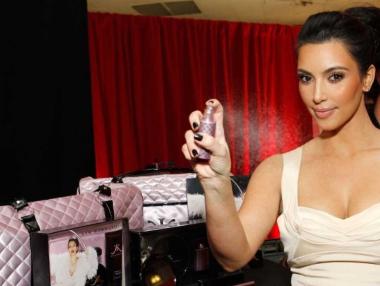 Колко печелят звездите от своите марки парфюми