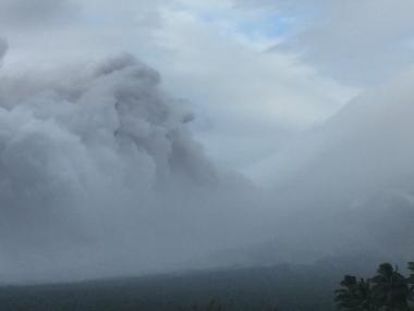 Вулкан на Филипините се активира, хиляди хора напуснаха домовете си