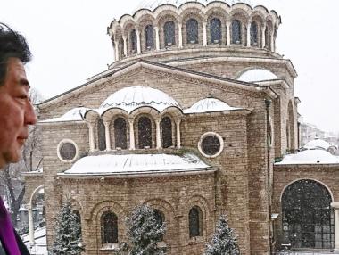 Японският премиер публикува снимка от София