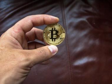 Bitcoin се обезцени с 2000 долара за ден