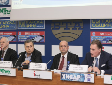 Бизнесът отлага протеста срещу високата цена на тока