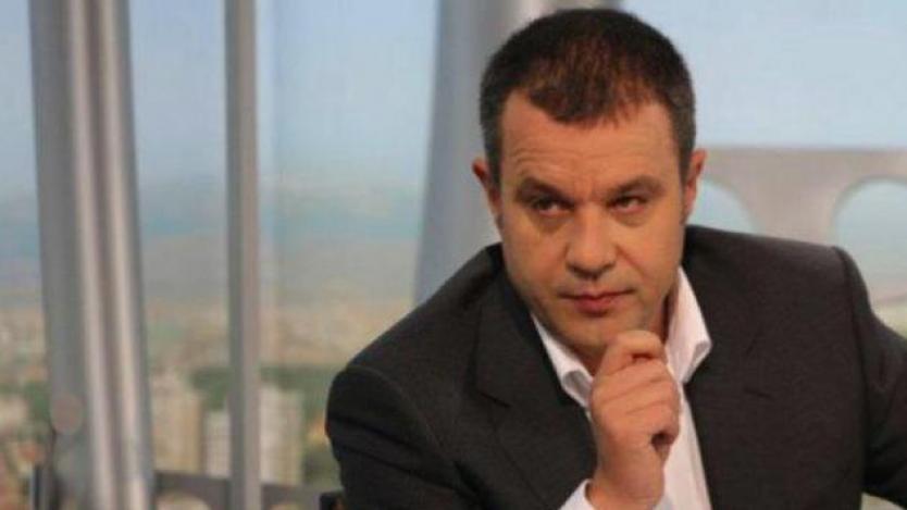 Журналисти и граждани поискаха оставката на Кошлуков в БНТ