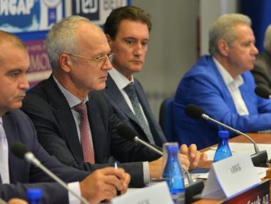 Бизнесът вече не вижда смисъл да разговаря с министъра за цената на тока