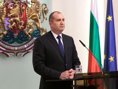 Радев: Обществото е в морална криза, нейни рожби са корупцията, престъпността и политическата апатия