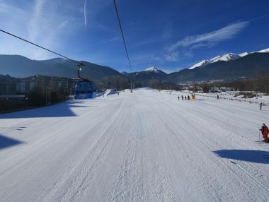 НАП запечата 7 обекта в Банско и 5 в Боровец