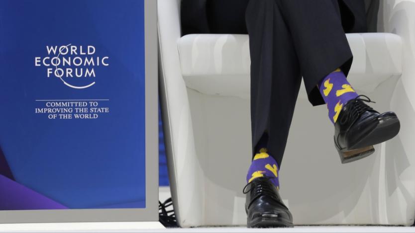Канадският премиер се яви на Давос с чорапи на патенца