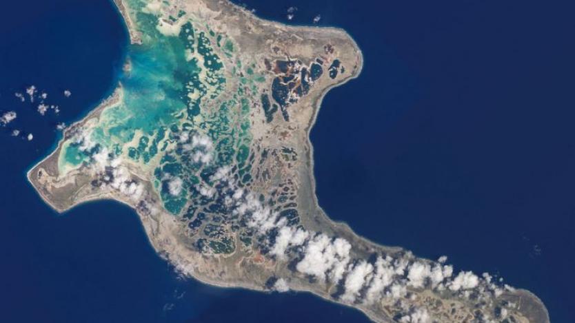 Ферибот с 50 пасажери е изчезнал край Кирибати