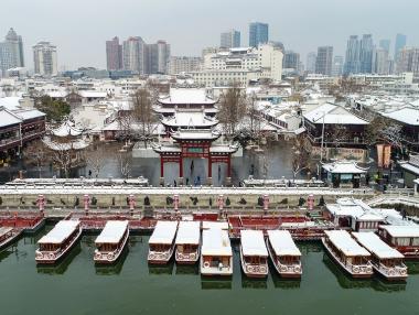 Китай под снежно було