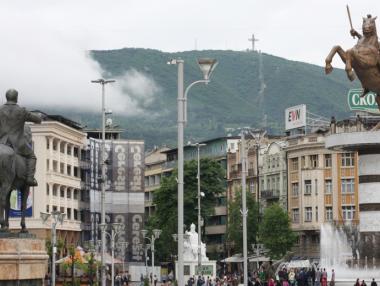 Македония: Да решим спора за името, мястото ни е в НАТО