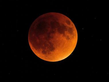 Супер синя кървава Луна ще наблюдаваме в сряда