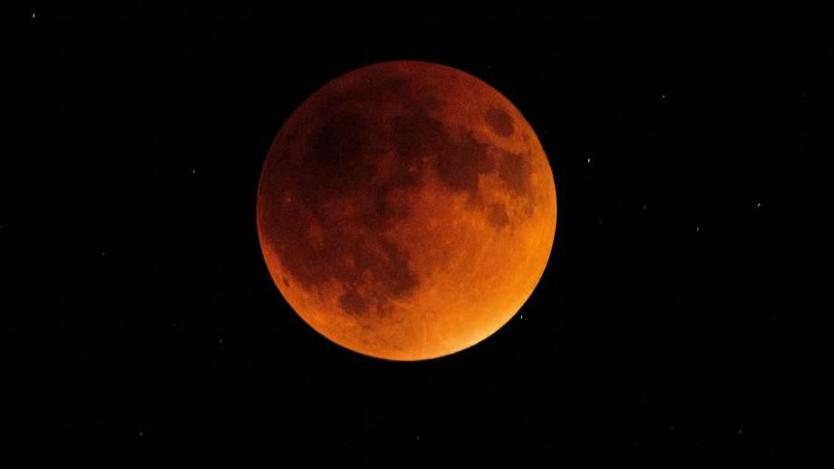 Супер синя кървава Луна ще наблюдаваме в сряда