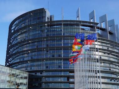 Европарламентът ще обсъди смяната на часовото време