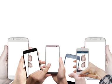 Исторически спад на смартфон пазара и рокади на върха