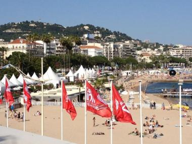 Кан разширява плажа пред прочутия булевард „Кроазет“