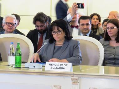 Петкова: България подкрепя твърдо Южния газов коридор