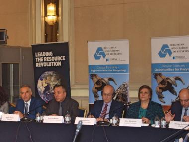 България рециклира близо една трета от отпадъците