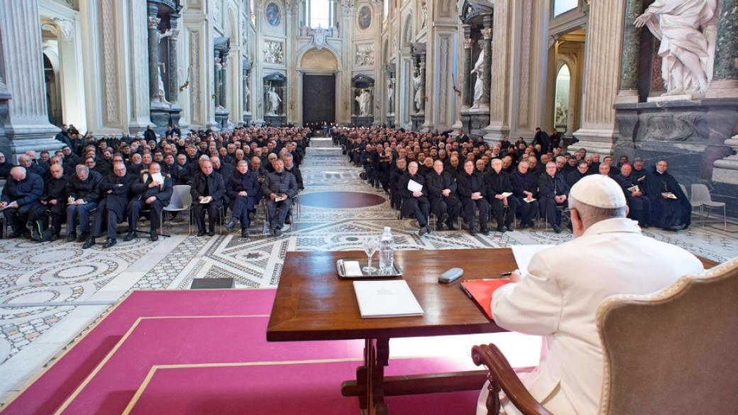 Папата възобнови следенето за педофилия в римокатолическата църква