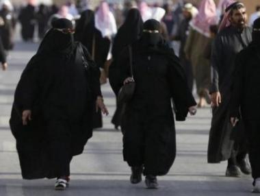 Жените в Саудитска Арабия вече ще могат сами да откриват фирми