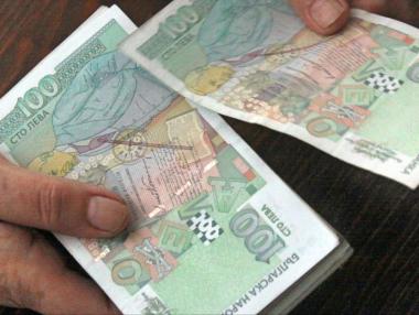 Нова помощ за деца без родител предлага социалното министерство