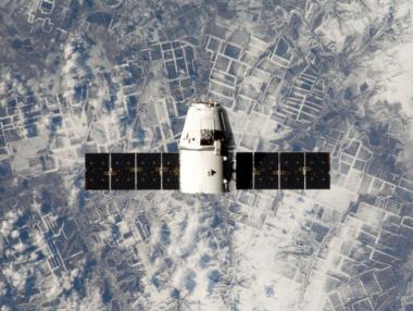 Как SpaceX планира да осигури бърз интернет по цялата Земя