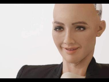 Хуманоидният робот София идва в България