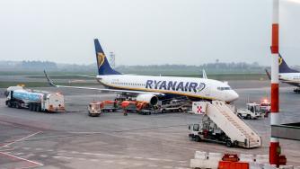 Блокираните в Румъния българи ще съдят Ryanair