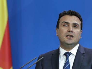 Зоран Заев очаква компромис за името с Гърция през юли