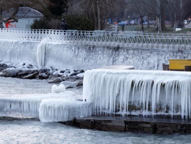 Лошото време затвори международното летище в Женева