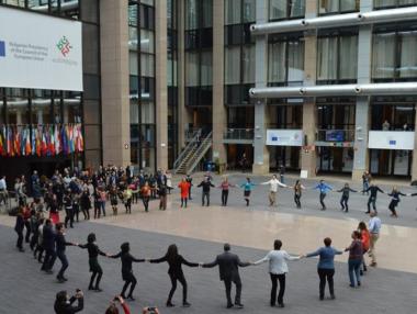 Българско хоро се изви в сградата на Европейския съвет в Брюксел