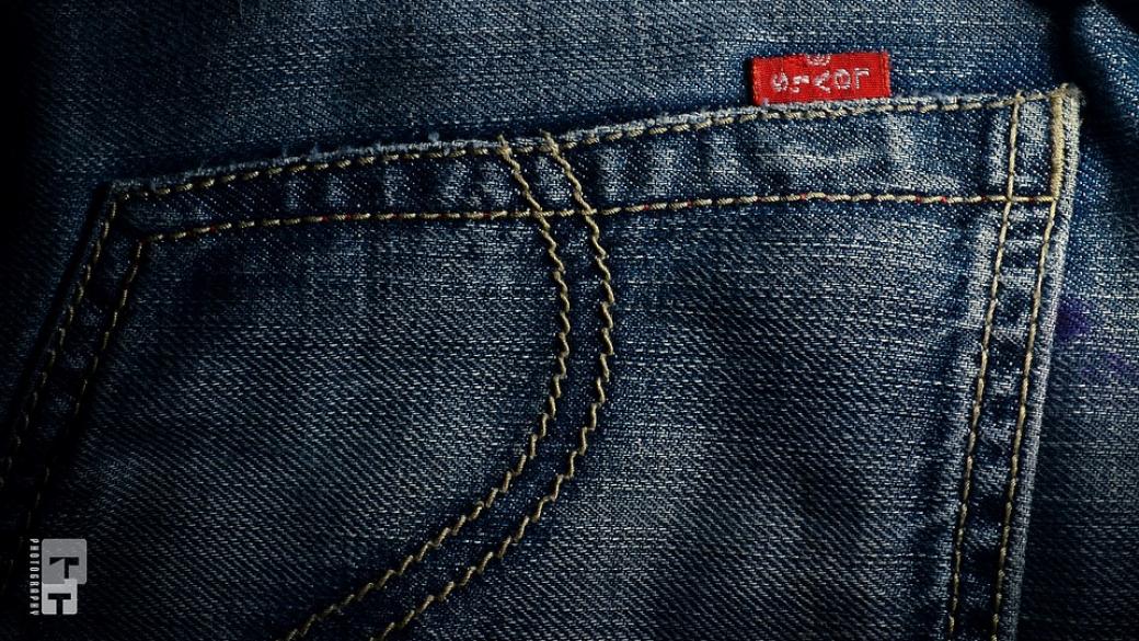 Levi's заменя работниците с лазери