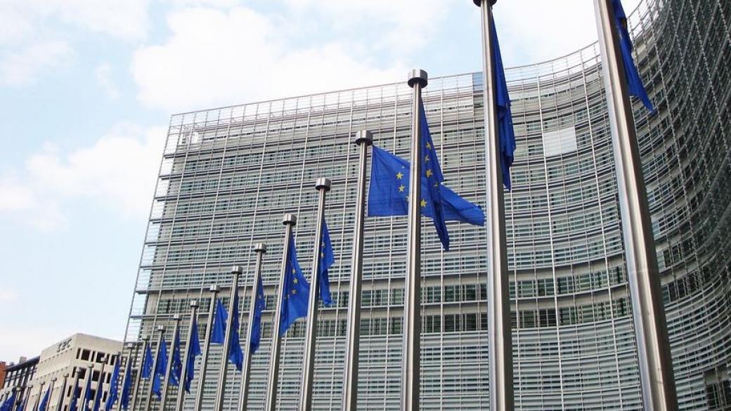 ЕС обмисля да въведе данък за технологичните гиганти