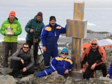 На Антарктида вече има Паметник на кирилицата