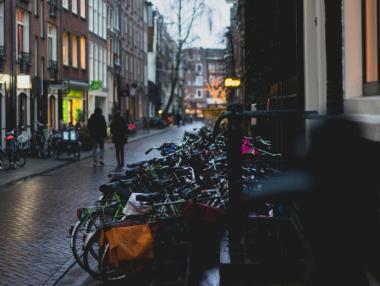 10-те най-подходящи града за хора под 30 години