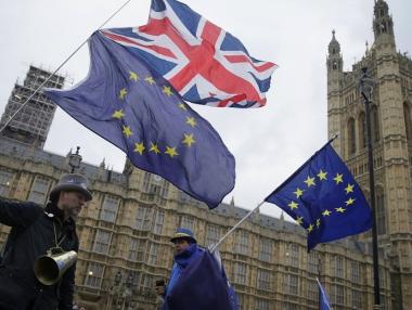 Преговорите за гражданските права след Brexit са на финалната права