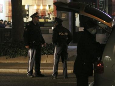 Арестуваха мъж с афганистански произход за нападението във Виена