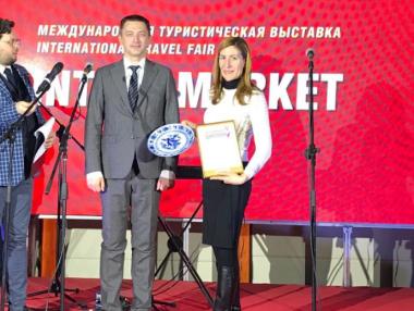 Ангелкова с награда от международното туристическо изложение в Москва