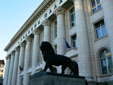 Неизбежната отбрана на неработещите институции