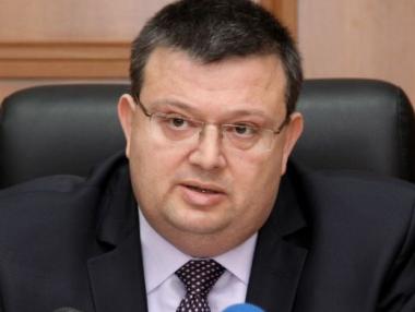 Главният прокурор атакува в КС частната охрана на села и градове