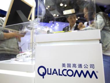 Тръмп блокира мегасделката между Qualcomm и Broadcom