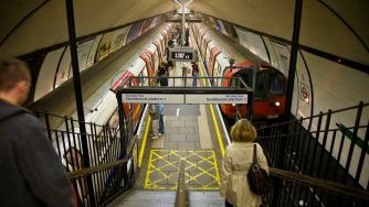 Лондон забрани френска реклама заради Brexit