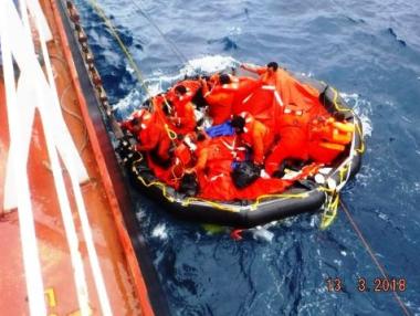 Български екипаж спаси бедстващи моряци в Мексиканския залив