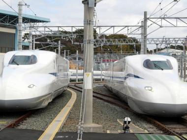 Япония показа по-модерен и по-умен скоростен влак Shinkansen