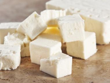 Агенцията по храните установи 5 вида фалшиви сирене и кашкавал