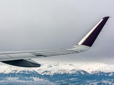 Над 115 полета от и за Лондон са отменени заради силен снеговалеж