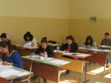 Над 55 хиляди ученици ще се явят на матурата по български език