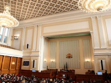 Комисията за ЧЕЗ ще търси кой стои зад „Инерком“