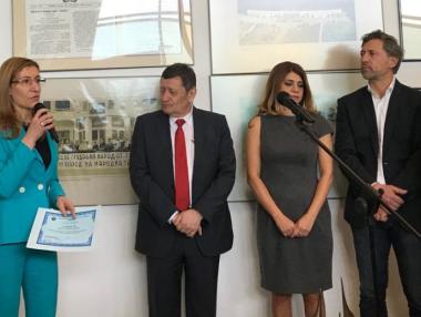 Проверяваме избрания туроператор, хотел и заведение през QR код