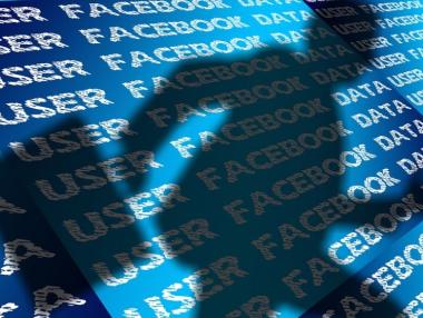 ЕС затяга контрола на лични данни, ще глобява Facebook и Gmail