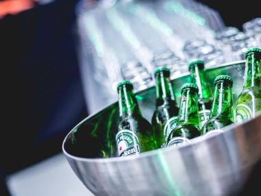 Heineken свали реклама заради обвинения в расизъм