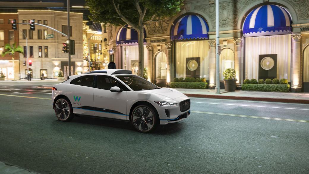 Jaguar и Waymo правят премиум автономен е-автомобил